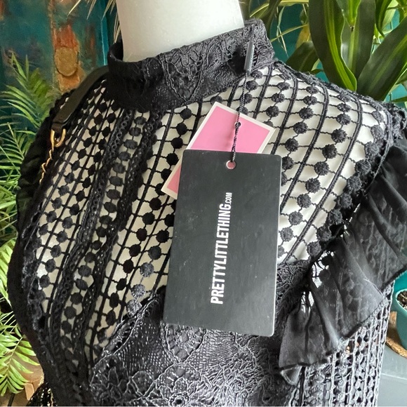 PrettyLittleThing Night Classy Dress - Picture 2 of 13